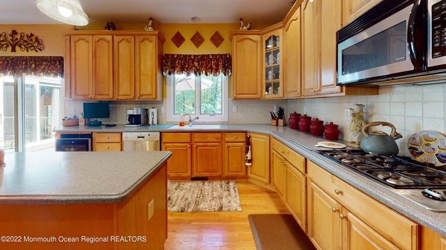 16 Zellers Road, House other with 4 bedrooms, 4 bathrooms and null parking in Long Valley NJ | Image 34