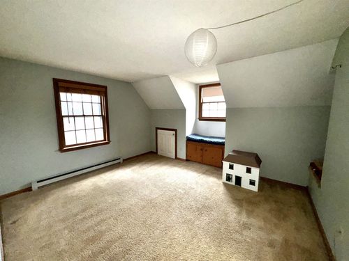 43 Nottingham Circle, Lebanon, NH, 03766 | Card Image