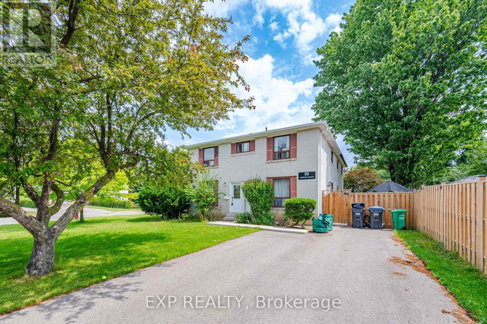 Residential in Brampton (Southgate)