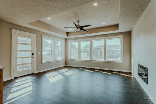 1231 Phillips Cir, Ontario, OR, 97914-3905 | Card Image