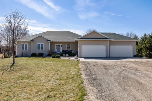 7997 218th Ave, Martelle, IA, 52305-7587 | Card Image