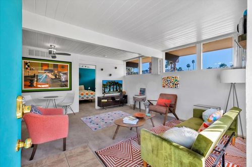 224-1111 E Palm Canyon Dr, Palm Springs, CA, 92264-9291 | Card Image