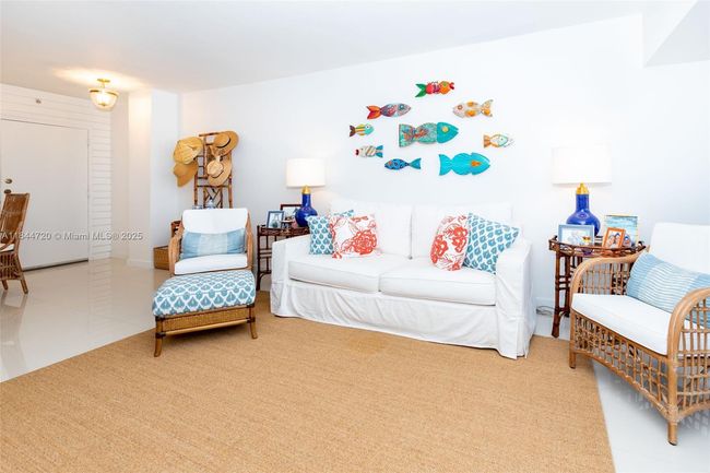APT-5B - 77 Crandon Blvd, Condo with 1 bedrooms, 2 bathrooms and null parking in Key Biscayne FL | Image 14