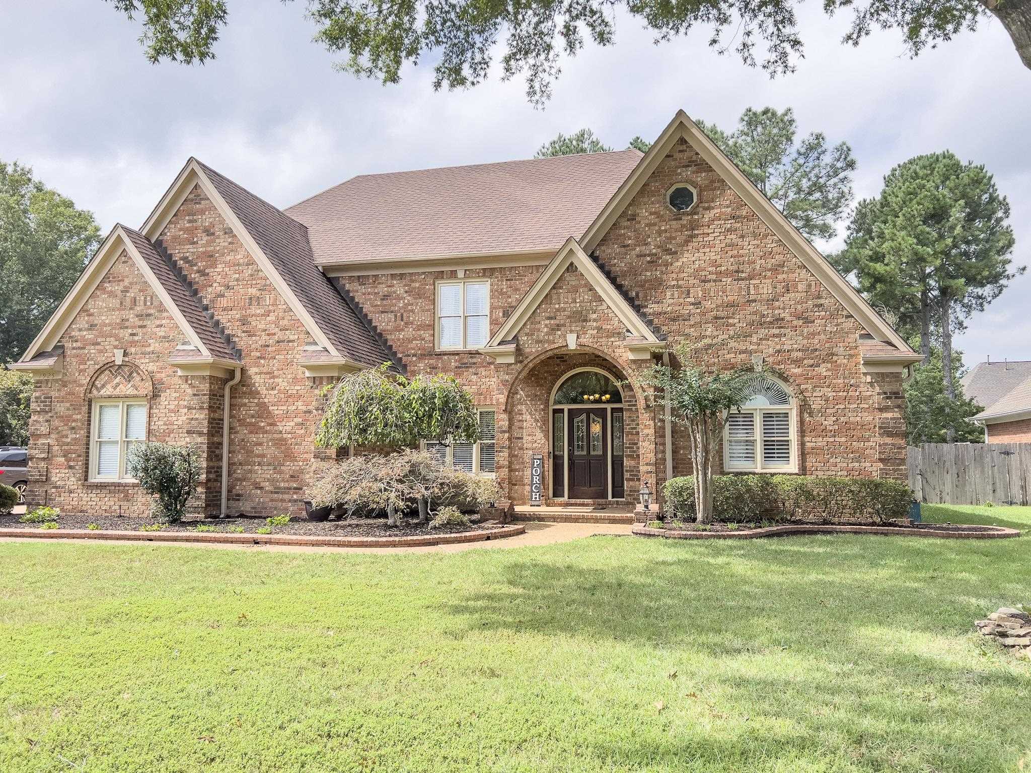 Shepards Bush Ln, Germantown, TN 38139