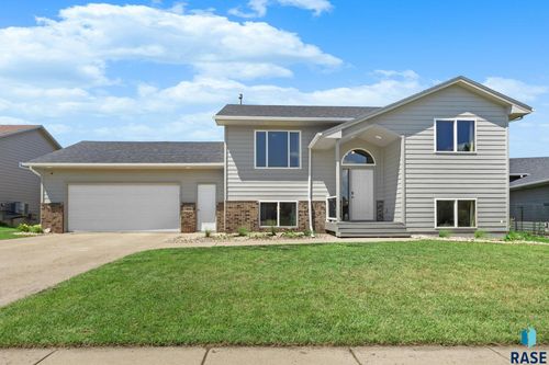7800 W Eli Ct, Sioux Falls, SD, 57106-7202 | Card Image