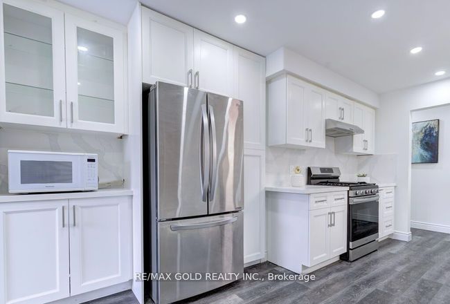 370 Hansen Rd N, House other with 4 bedrooms, 3 bathrooms and 2 parking in Brampton ON | Image 14