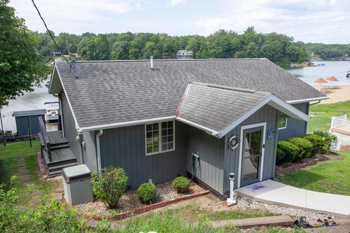 2 Clubhouse Dr, Varna, IL, 61375-9646 | Card Image