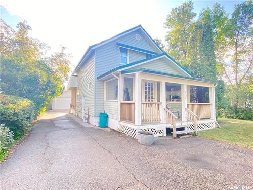 434 2nd St, Weyburn, SK, S4H0V5 | Card Image