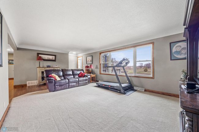 Living Room | Image 17