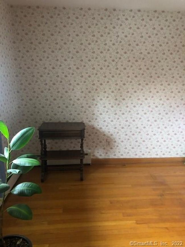 101 Wilmont St, House other with 3 bedrooms, 2 bathrooms and null parking in Wethersfield CT | Image 6