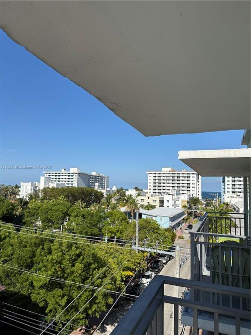 apt-64-363 Washington Ave, Miami Beach, FL, 33139-6949 | Card Image