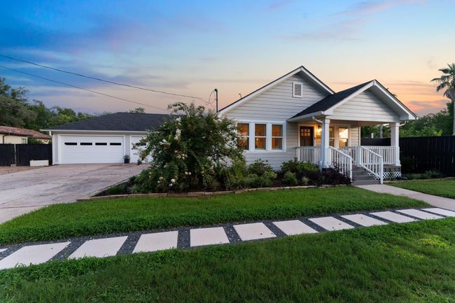 Home has been fully renovated, see extensive list of updates and amenities | Image 4