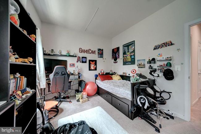 18316 Reaper Hill Ct, Townhouse with 3 bedrooms, 3 bathrooms and null parking in TRIANGLE VA | Image 39