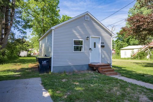 429 West Avenue, Mauston, WI, 53948 | Card Image