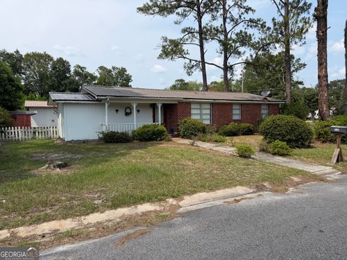 135 Morgan St, Waycross, GA, 31501-7805 | Card Image