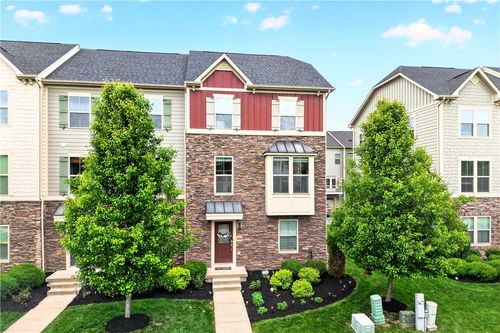 408 Fairmont Dr, Wexford, PA, 15090-1327 | Card Image