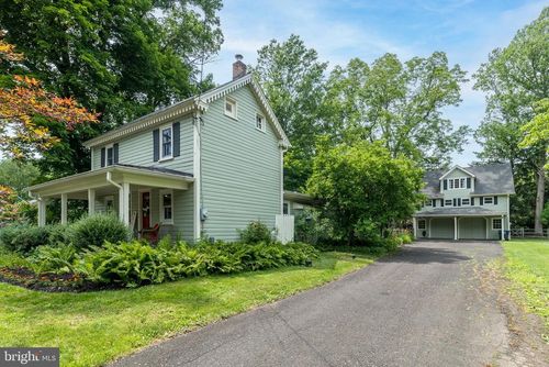 65 Mathews Ave, DOYLESTOWN, PA, 18901-5115 | Card Image