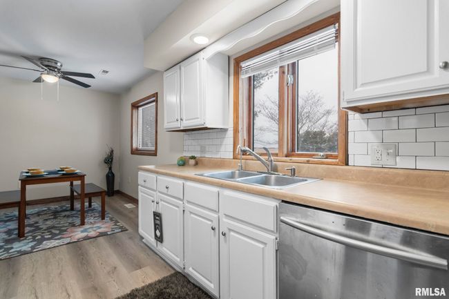 34187 E 6 Th Rd, House other with 3 bedrooms, 2 bathrooms and null parking in Pawnee IL | Image 8