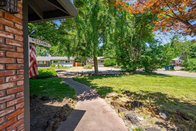 2551 S Waverly Ave, House other with 3 bedrooms, 2 bathrooms and null parking in Redding CA | Image 45