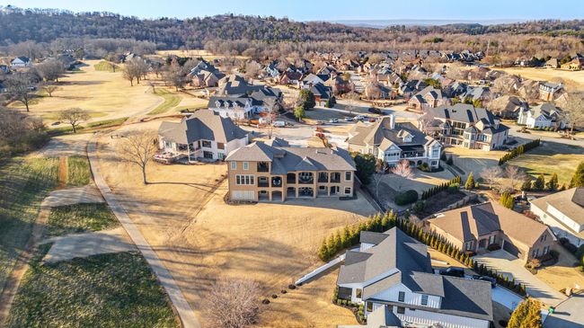 Solid Stature and Perfect Location | Image 102