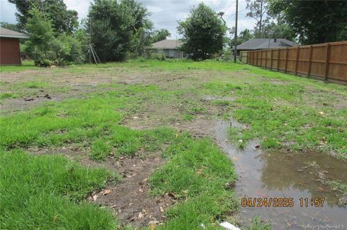 3609 Monroe St, Lake Charles, LA, 70607-3205 | Card Image