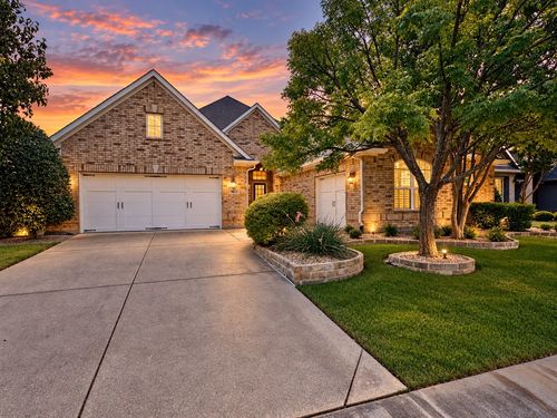 9813 Cypress St, Denton, TX, 76207-6706 | Card Image