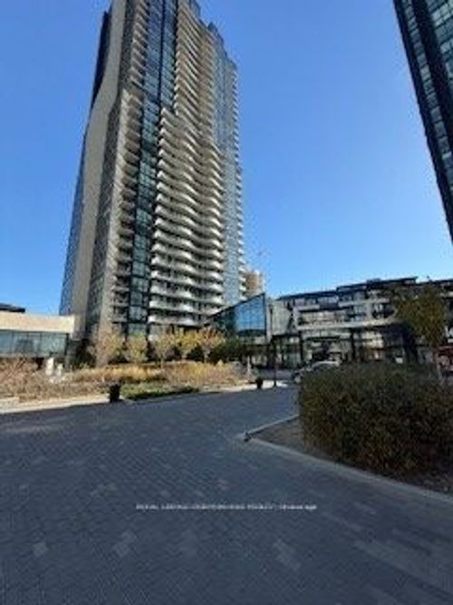 1210-2900 Highway 7 Road N, Vaughan, ON, L4K0G3 | Card Image