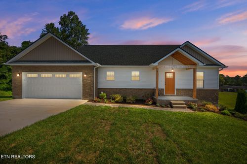 6716 Mckinnon Ridge Ln, Knoxville, TN, 37918-6024 | Card Image