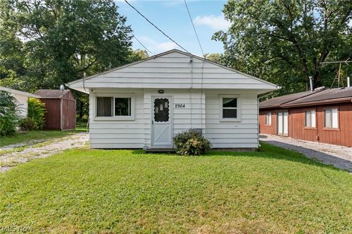 2964 Pressler Rd, Green, OH, 44685-7112 | Card Image