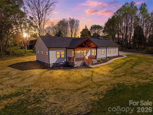 1007 Hibriten Dr Se, Lenoir, NC, 28645-5924 | Card Image
