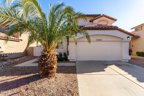3025 E Woodland Dr, Phoenix, AZ, 85048-7765 | Card Image