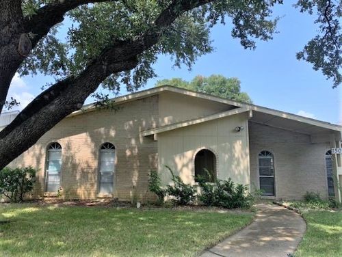 1503 Camelia Dr, Lewisville, TX, 75067-4206 | Card Image