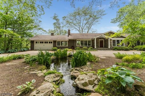 12 Woodland Rd, Pittstown, NJ, 08867-4029 | Card Image