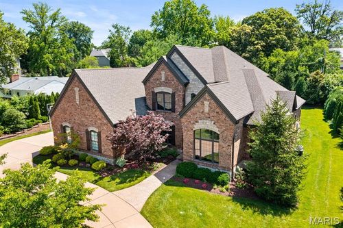 5 Downey Ln, Olivette, MO, 63132-4104 | Card Image