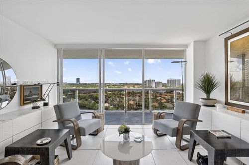 1431-20505 E Country Club Dr, Aventura, FL, 33180-3039 | Card Image