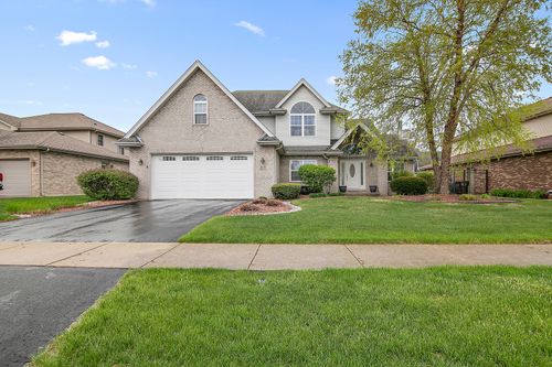 318 Maple St, Beecher, IL, 60401-3484 | Card Image