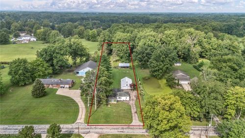 11690 Durkee Rd, Grafton, OH, 44044-9113 | Card Image