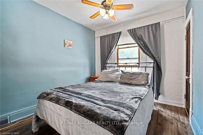 22 Blair Cres, House other with 3 bedrooms, 2 bathrooms and 2 parking in Saint Catharines ON | Image 14
