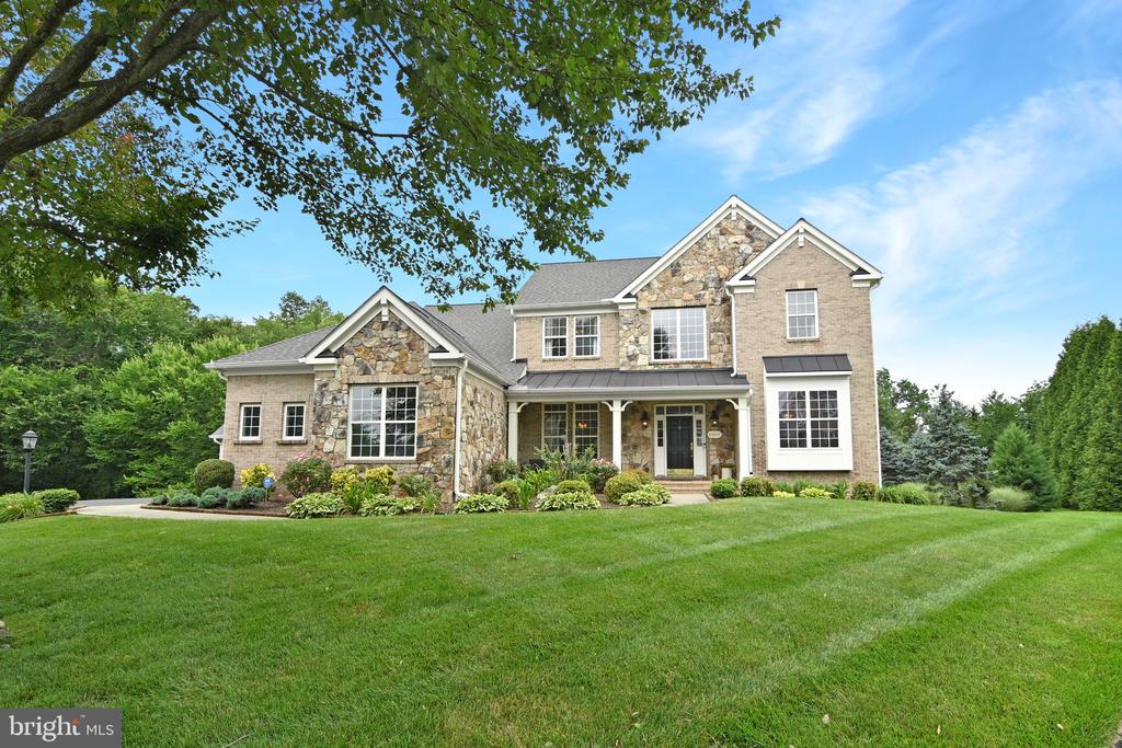 Residential in CHANTILLY 5