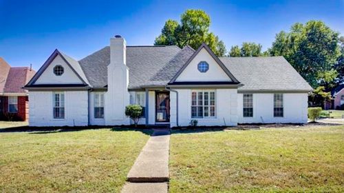 6479 Stone Lake Dr, Bartlett, TN, 38135-2580 | Card Image