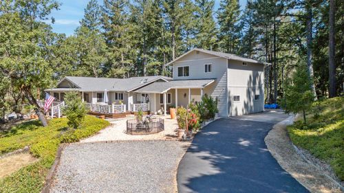 3500 Chinquapin Drive, Willits, CA, 95490 | Card Image