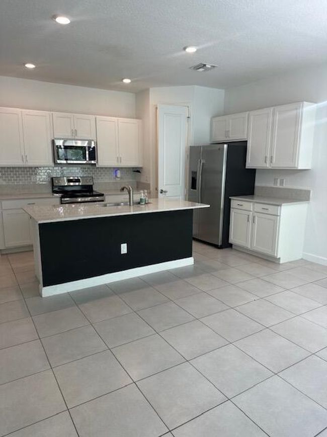 4504 Hartwell Ln, Townhouse with 3 bedrooms, 3 bathrooms and null parking in Riviera Beach FL | Image 10