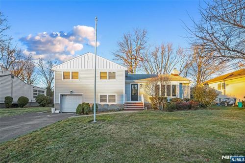 13 Garwood Rd, Fair Lawn, NJ, 07410-4502 | Card Image