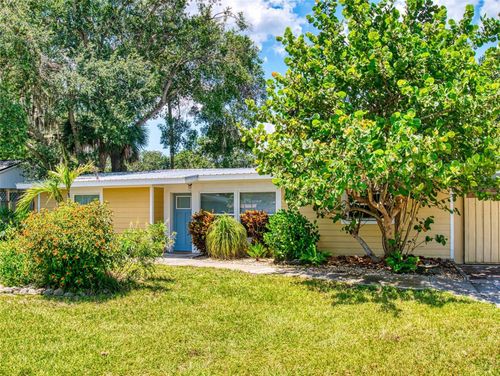 706 Lynn Ave, NEW SMYRNA BEACH, FL, 32168-6310 | Card Image