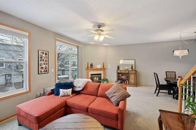 Living Room | Image 17