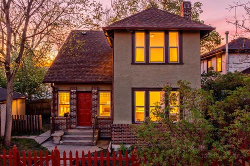 194 Logan Avenue N, Minneapolis, MN, 55405 | Card Image