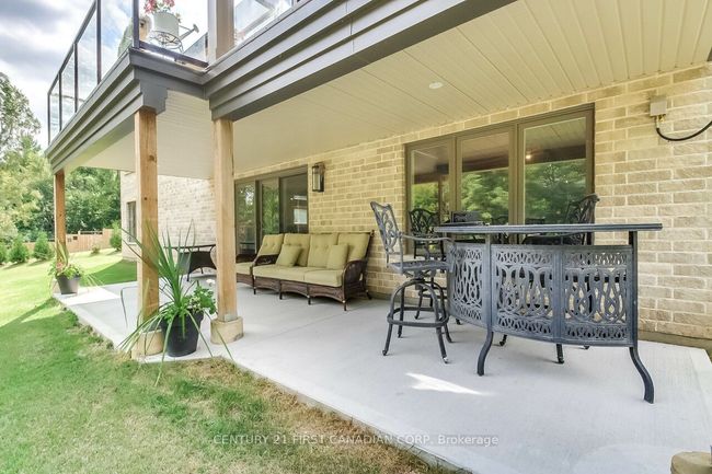 2129 Lockwood Cres, House other with 2 bedrooms, 2 bathrooms and 2 parking in Mount Brydges ON | Image 36