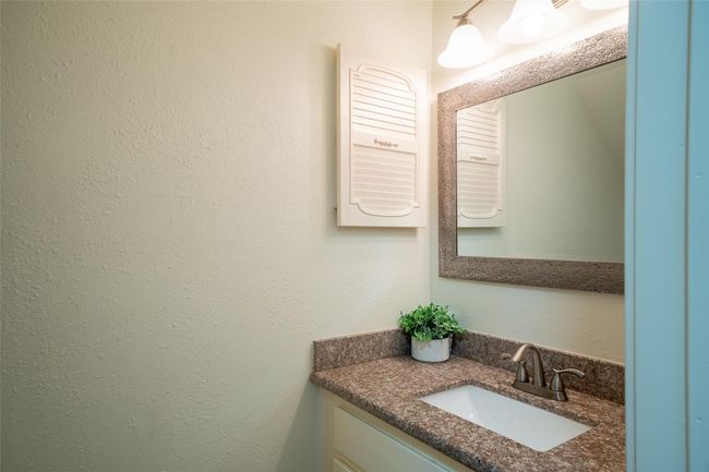downstairs half bathroom | Image 32