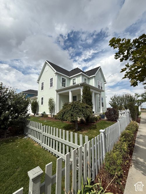 5068 W Bear Trap Dr, South Jordan, UT, 84009-6112 | Card Image