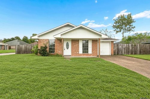 701 Belle Pointe Blvd, Laplace, LA, 70068 | Card Image